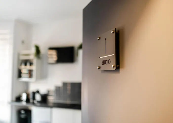 Chic Studio Apartment In Prime London Location