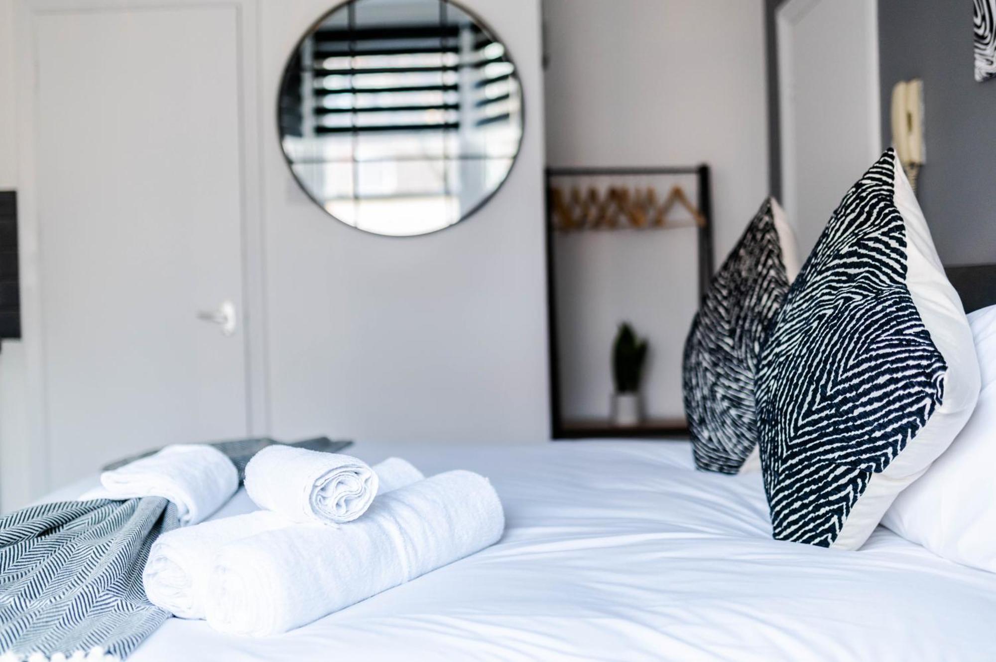Chic In Prime Location Apartment London